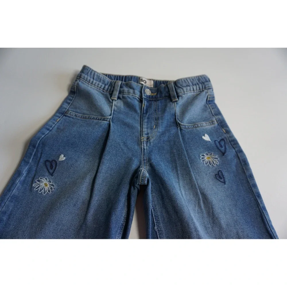 SO Girls Embroidered Heart Daisy Floral Straight Leg Denim Jeans Blue Size 10
